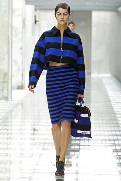 Look 9